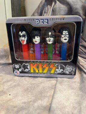 KISS Limited Edition PEZ Dispenser Set - Multicolor NEW  sealed